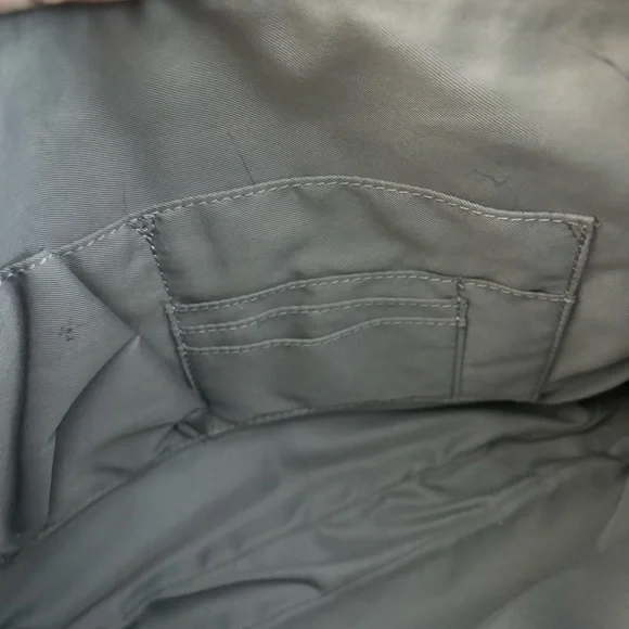 Fossil Elise Crossbody Bag Black Pebbled Leather Slim 3 Zipper Adjustable - Picture 7 of 13